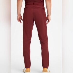 FABLETICS Men's Comfortable Bold Red Chinos Only Pant Classic Fit Size Small